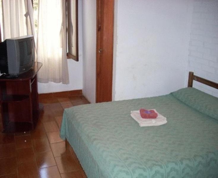 El Guembe Hostel House ปูแอร์โตอีกวาซู ห้อง รูปภาพ